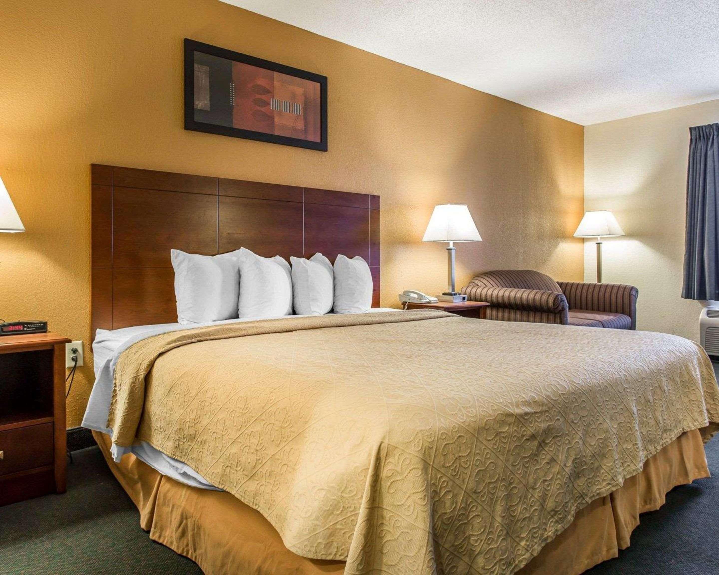 Quality Inn Айкън Екстериор снимка