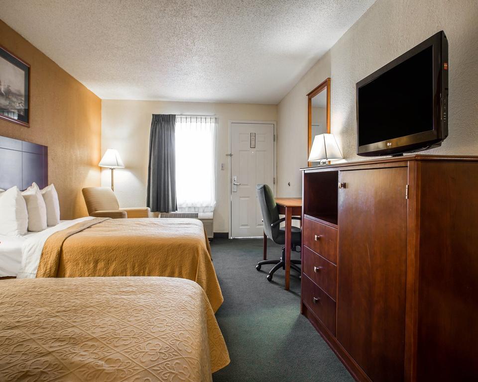 Quality Inn Айкън Екстериор снимка