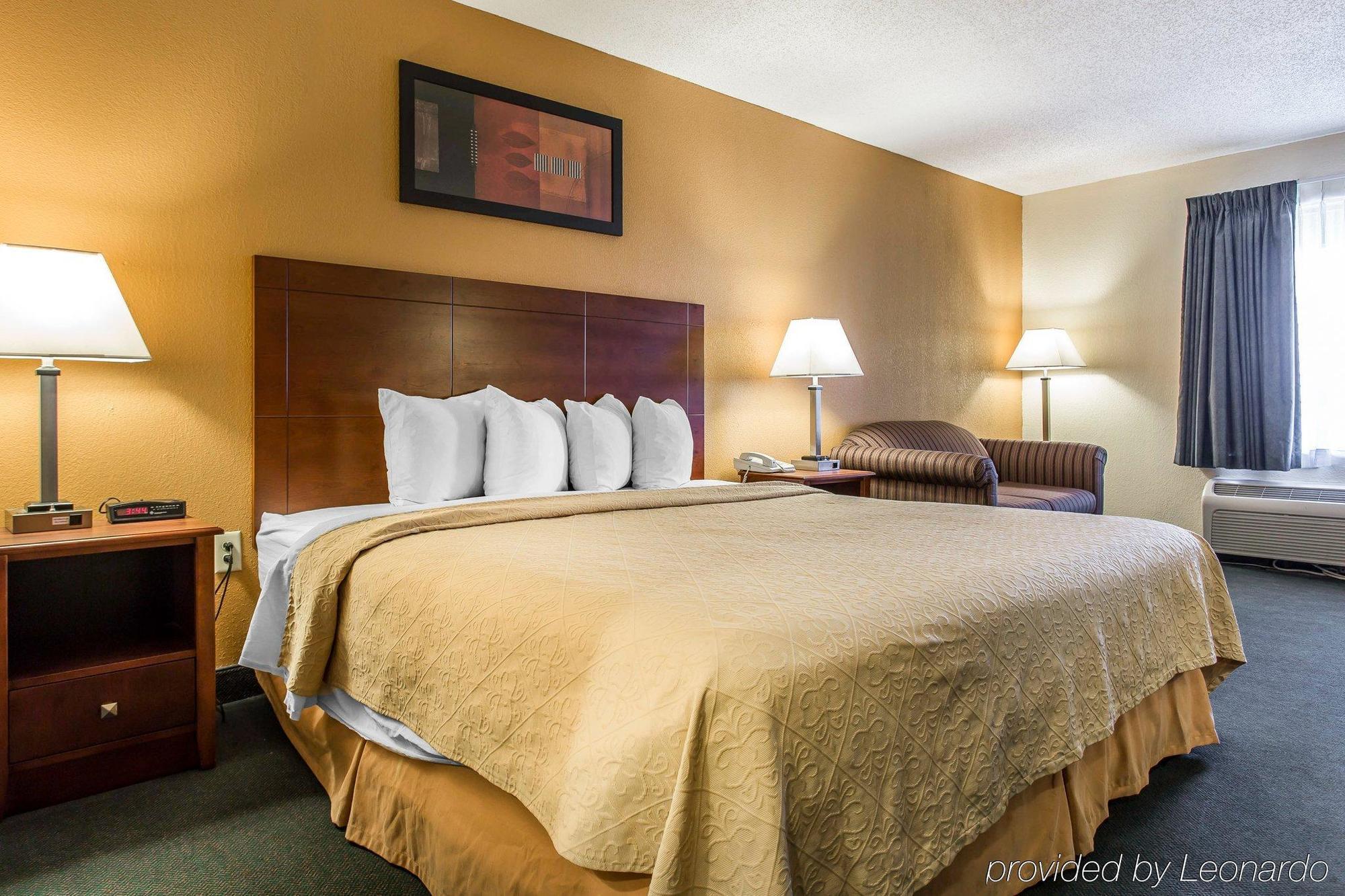 Quality Inn Айкън Екстериор снимка