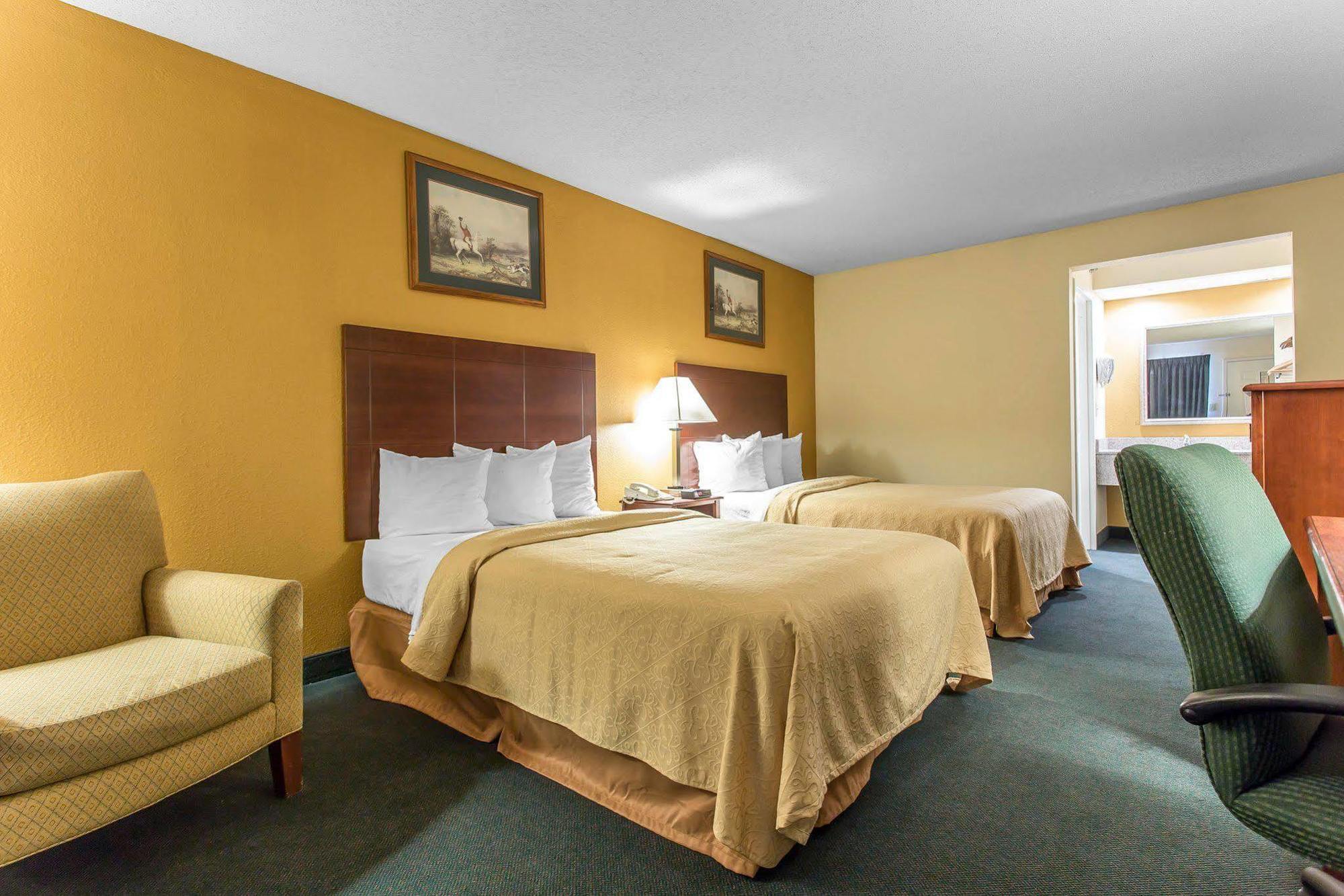 Quality Inn Айкън Екстериор снимка